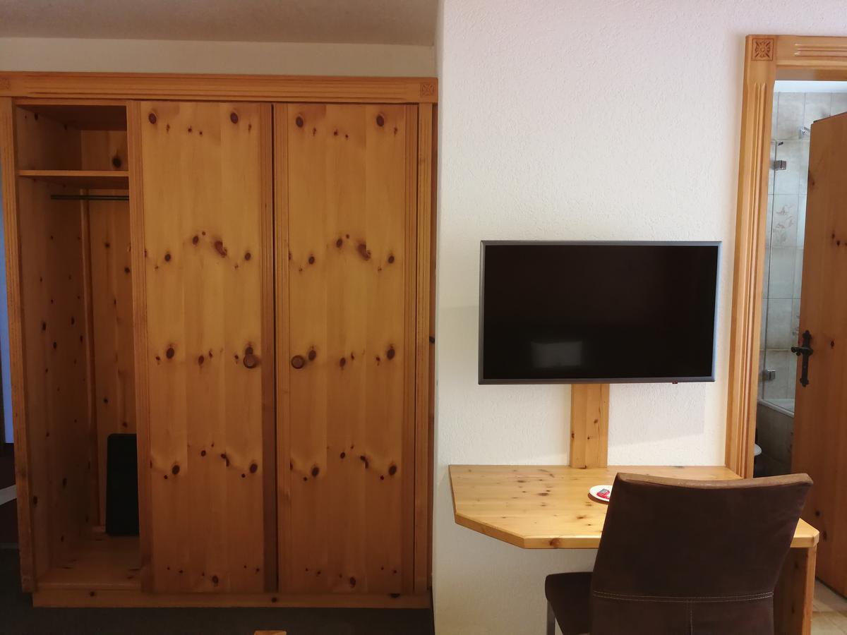 ホテル Ambiente Mountain Style サース フェー エクステリア 写真